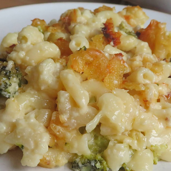 Cauliflower Hot Mac ''N'' Cheese