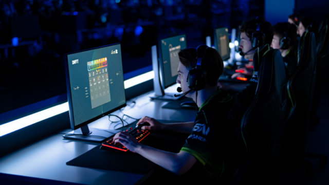 2a03e36f1e33fd87caff855a18877c4a